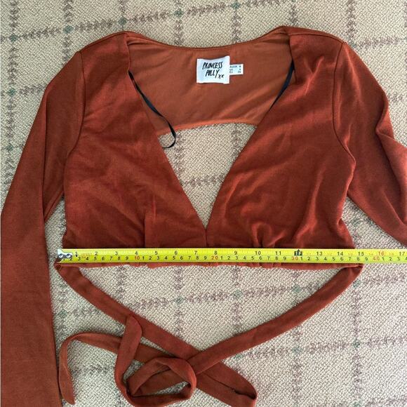Princess Polly Burnt Orange V neck cropped top with tie back and cutout 4 - Picture 5 of 11